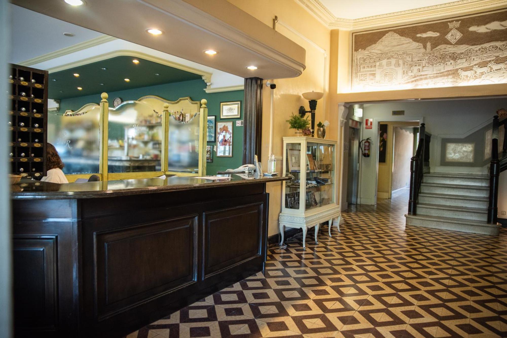 Hotel Robert La Pobla de Claramunt Extérieur photo